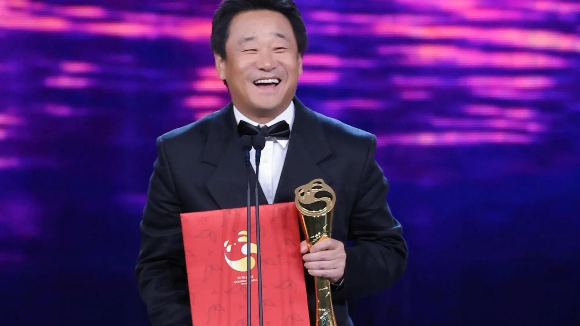 影帝王景春与陈思诚同框亮相，陈思诚状态宛如少年，引发网友热议：这是要合作的节奏？