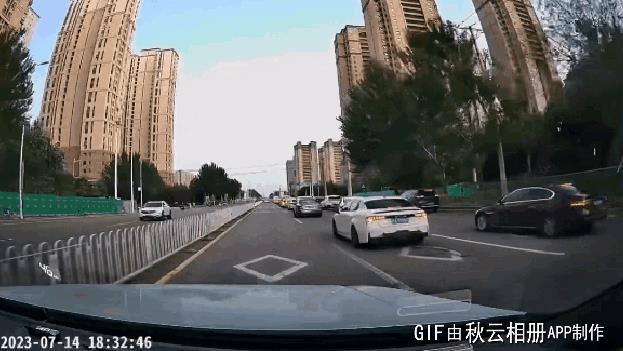 他这突然冲出来，我是真没看到，驾龄13年，第一次出事故，为什么上来就要定我全责，