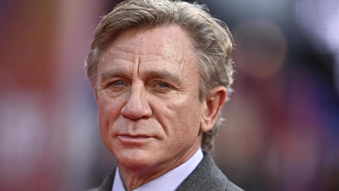 退休007主演，1亿美金片酬！今年最烧脑最暗黑侦探电影，口碑出炉