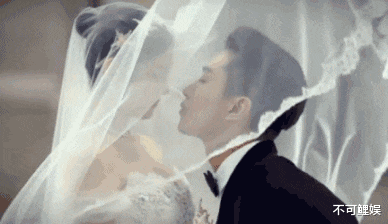 陈妍希也没想到，离婚5个月陈晓变化这么大，看来网友当年没说错