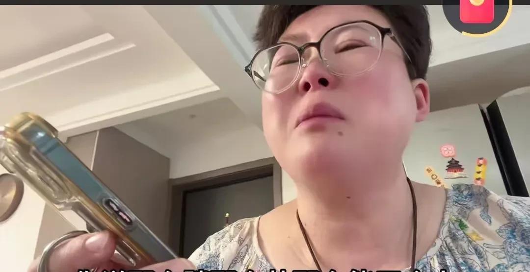玉酱妈妈在重症监护室花了20W了
        也就是玉酱这两年有自媒体，要不