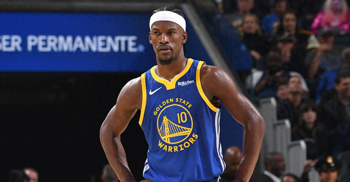 官宣：巴特勒下背部酸痛伤退，本场比赛不会回归

北京时间11月5日，金州勇士主场