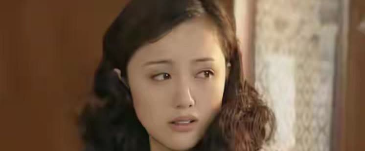 噩耗传来，朱媛媛迅速上了头条热榜，大家才觉得这个女人对自己真狠，她不声不响的扛起