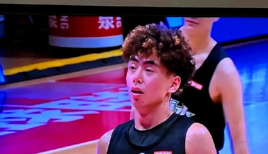 51分打满全场，宁波主场被一个人拆光。
倪豪凯不是天降神兵，他本来就是野球圈头