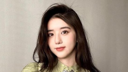 又见双面人！曝著名女星辱华，录音曝光大骂中国人，遭剧方除名