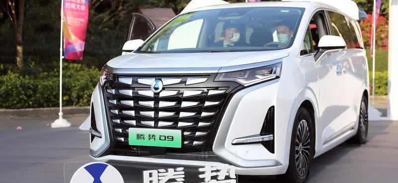 2025年MPV市场竞争激烈，你知道该怎么选吗？

2025年的MPV市场竞