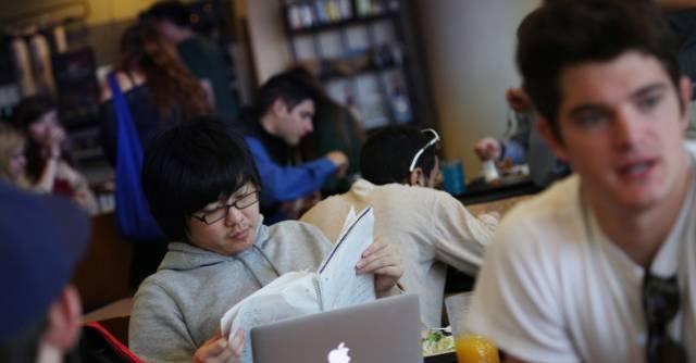 留学生时代结束了？因间谍嫌疑被禁止进入到体制内单位
花了几十万上百万送孩子出国读
