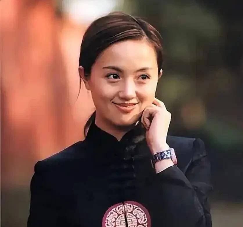 [微风]演员朱媛媛去世！
      刚刚，著名演员朱媛媛的老公辛柏青发出讣告：