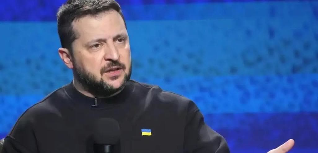 不打了，
俄乌三年多的战火可能要停了。

当地时间7月18日下午，泽连斯基