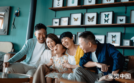 父亲为初恋作伪证杀我，重生后我让他身败名裂