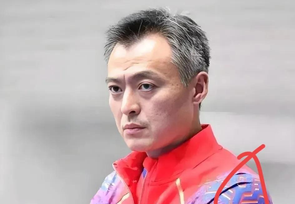我相信乒协选王励勤是为了平稳过渡，没想到，他这波又整了个大的！
秦志戬当了刘国梁