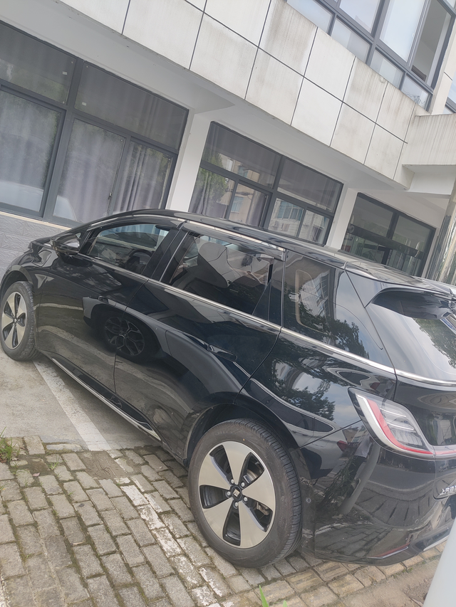 用车坏习惯盘点
用车坏习惯之一:急加速急减速，对刹车和汽车整体性能都有很大都坏处