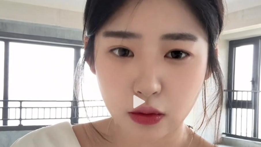王思聪女儿2岁生日，孩子妈妈送百万豪宅。