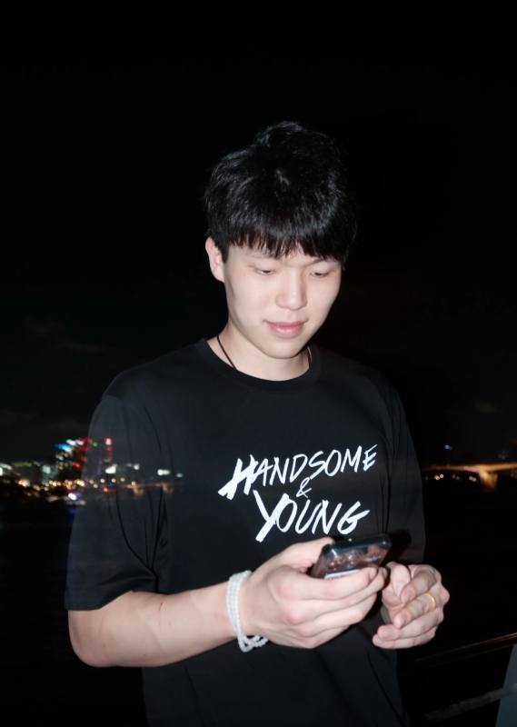 瀚森真的要去快船吗？
现在怎么大家都在传杨瀚森要交易到快船？我倒是希望是真的。快