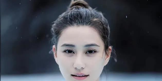 赌王千金何超莲，有美貌，有钱，还有地位，但就是这一点不好！

都知道她曾经与