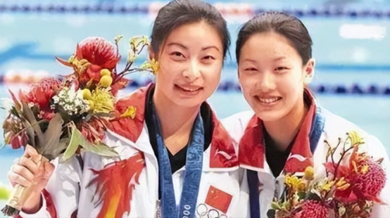 2019年，67岁的梁锦松为了让伏明霞生孩子，花100亿买下亚洲最豪华的大医院，