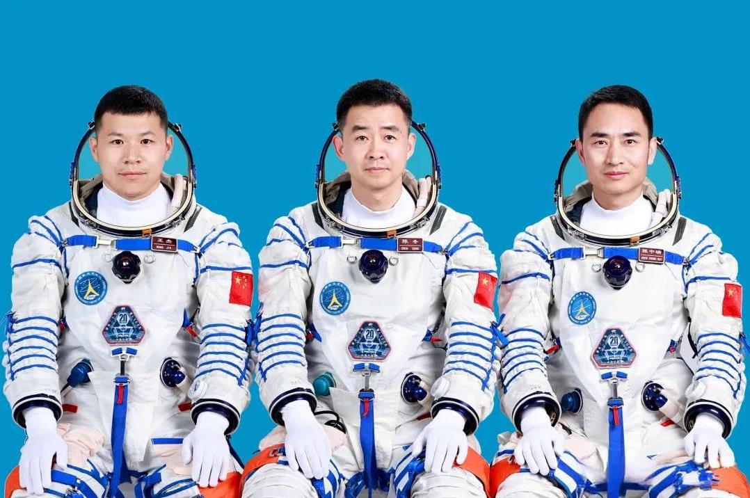 陈冬终于从小学弟变成了指令长了，神舟二十号乘组公布，01由陈冬担任，02、03分