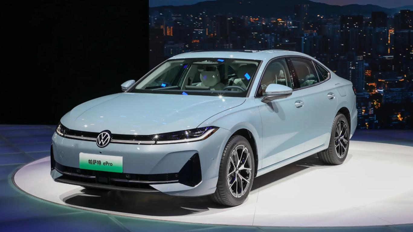 全新帕萨特ePro亮相！换装1.5T插混，纯电续航110公里，车长超5米