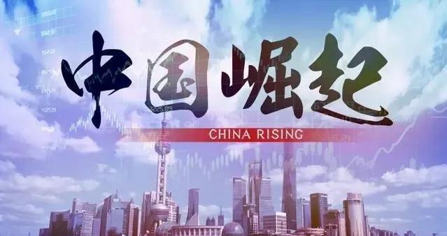 美国因为一战，成了世界强国。
美国因为二战，成了超级大国。
美国通过美元地位、马