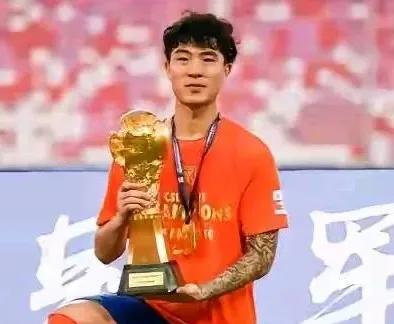 泰山5:1大胜西海岸有三大不可思议！
1.石柯竟然开窍了！
石柯前几个赛季一直以