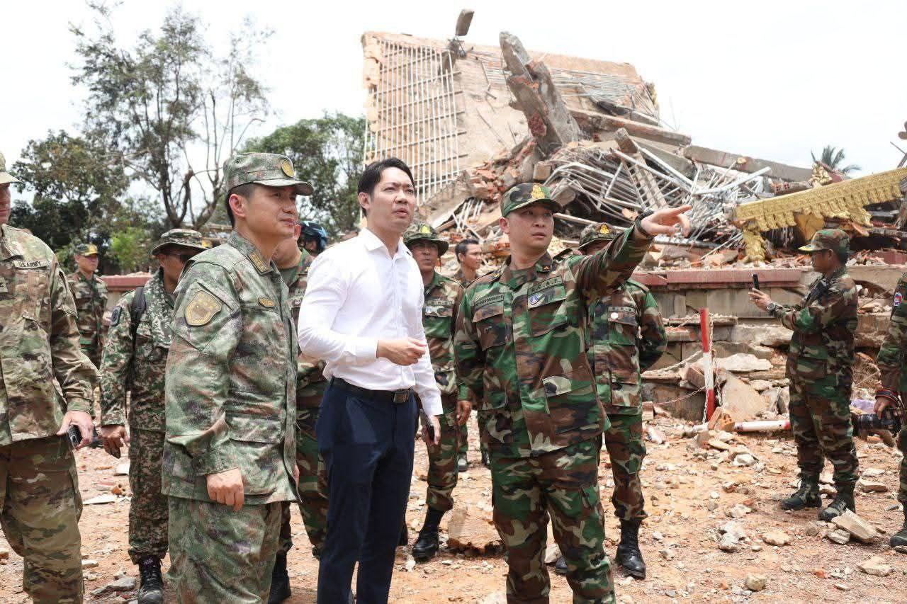 7月30日，在泰国与柬埔寨达成停火协议之后，柬埔寨国防部邀请多国驻柬武官前往柏威