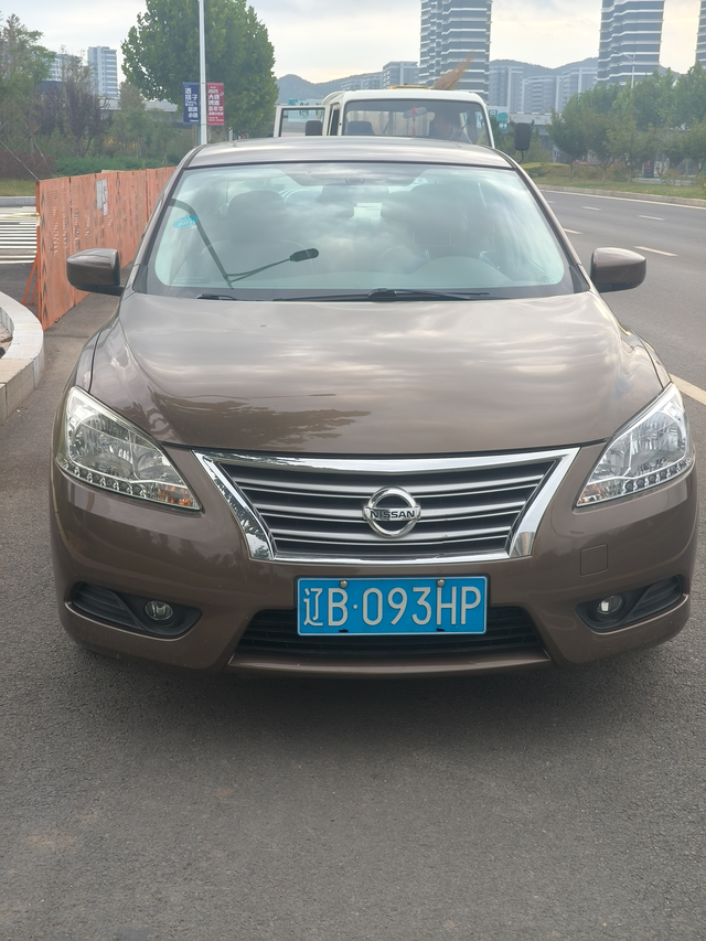 每月爱车花多少钱
陪伴我10年爱车，除去常规保养，定期保养花销外，第一想法是定期