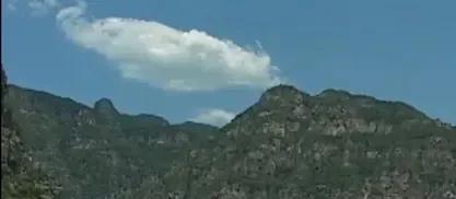 松赞干布十来岁上阵砍人，年纪轻轻统一吐蕃，过来打大唐，当看到藏刀砍在明光铠上被折