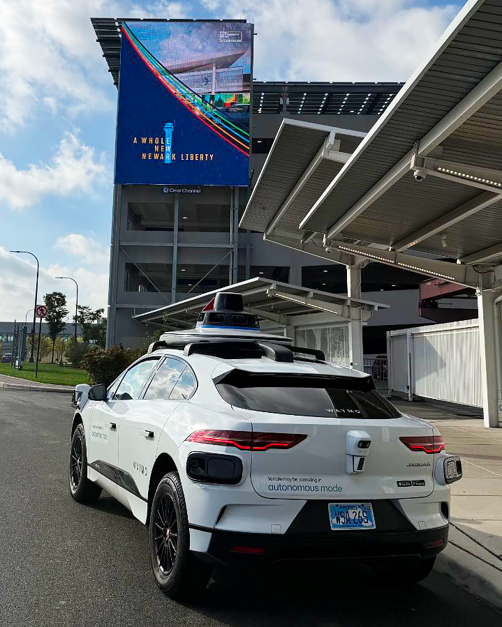 12月11日，Waymo宣布，他们在德克萨斯州圣安东尼奥市的车辆已实现完全自动驾