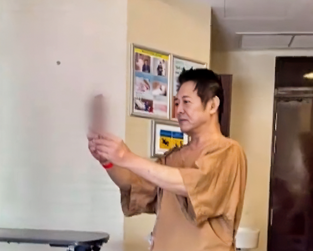 真相来了
向太透露李连杰生病原因
不是因为甲亢，也不是累的，而是他的身体长了良性