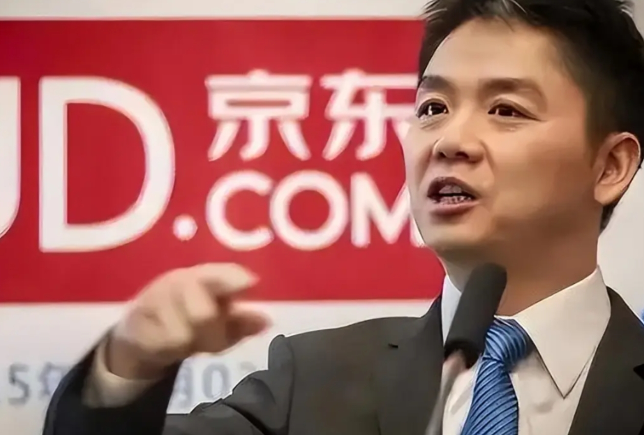 东哥可能踢到铁板了！美团摊牌了：你搞我的外卖，那我就搞你的电商！

美团本以为把