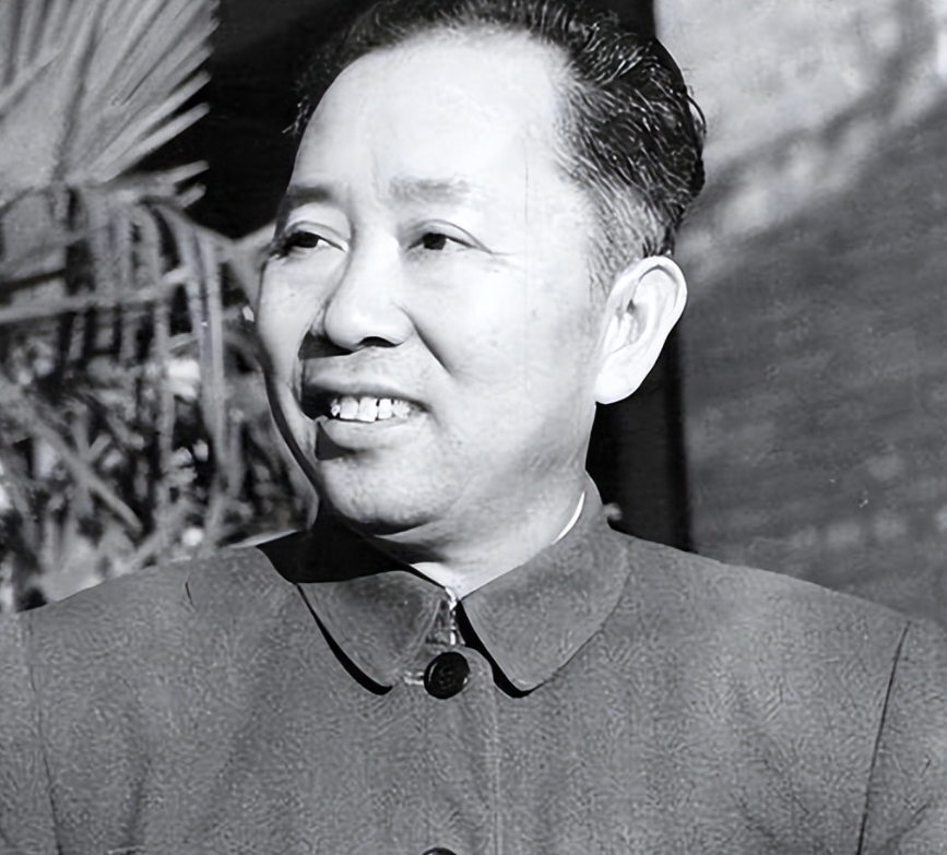 1961年，刘亚楼大会上公然与科研部唱反调，怒斥：不经过批准，这批人你们一个都不
