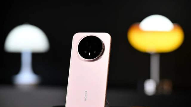 为手机赋予灵魂，解码年度超旗舰荣耀Magic8的AI自进化探索