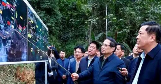 谁敢接越南高铁？条件奇葩到极点，不花钱还要别人全权操盘！
这事得从2025年越南