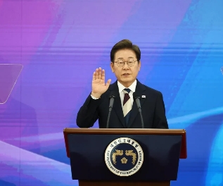 韩国人爱折腾，不折腾就不是韩国人。昨天李在明又任总统了，李在明能不能善始善终，相