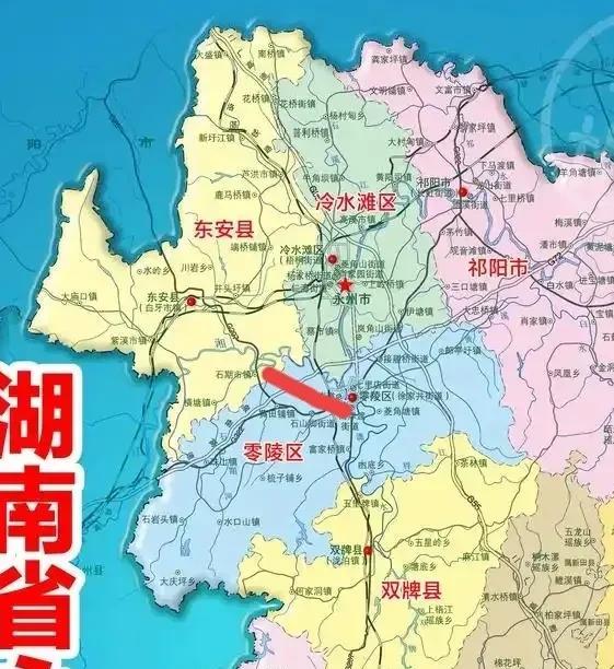 零陵区作为永州的一个中心城区，交通是滞后的。
一条半死不活的洛湛铁路，公路网也不