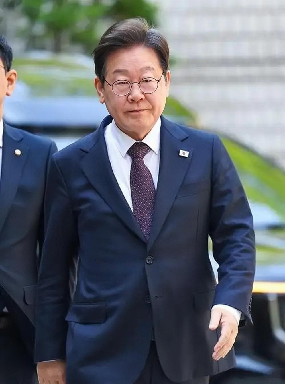 原本以为，韩国大选结果明早出来。
万万没想到，韩国新总统已经诞生，他就是李在明。