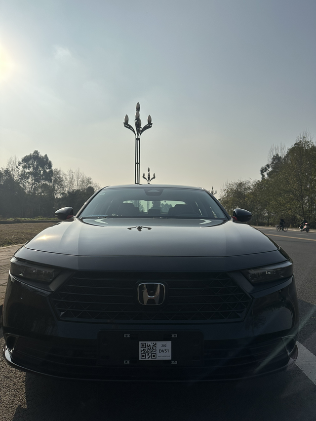 提车2个月感受
24年12月底提车的。
1.车子的外表菱角表现的不错，内饰摸着还