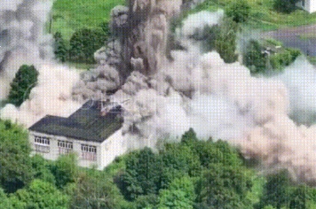 俄乌冲突再破记录，一日轰炸1000次：满天飞是导弹无人机。

俄乌战争打太久，已