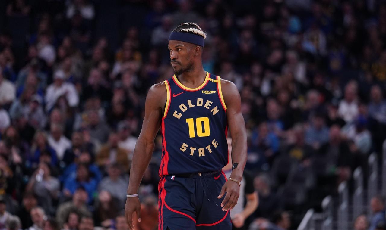 我想问一下，如果今年勇士夺冠了，FMVP会给巴特勒吗？
在NBA这个表演性质的舞