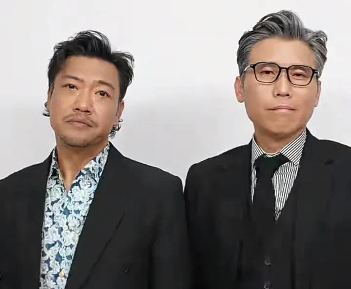 他们两个人一起能制造出多少假象——
贾冰，减不减肥没区别；李乃文，染不染发不显老