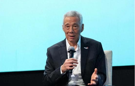 李显龙突然发出警告，中美将有一场“惊涛骇浪”，80年来前所未有
麻烦看官老爷们右