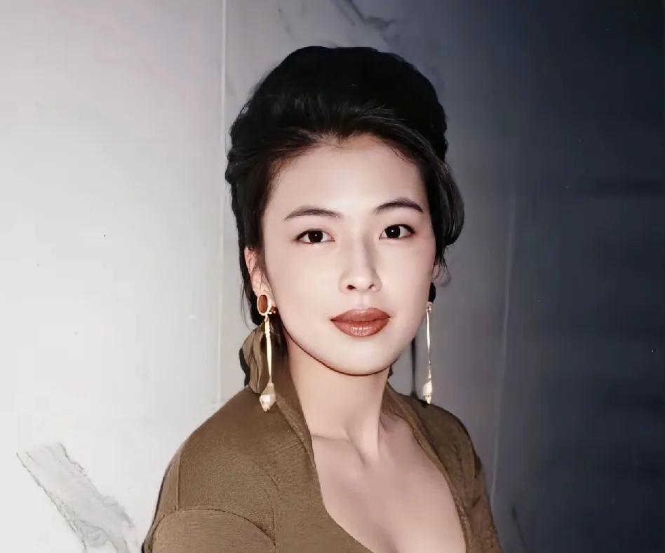 王晶称赞张学友在感情方面很专一： 圈内的好老公，出道至今几乎没有绯闻，罗美薇到今