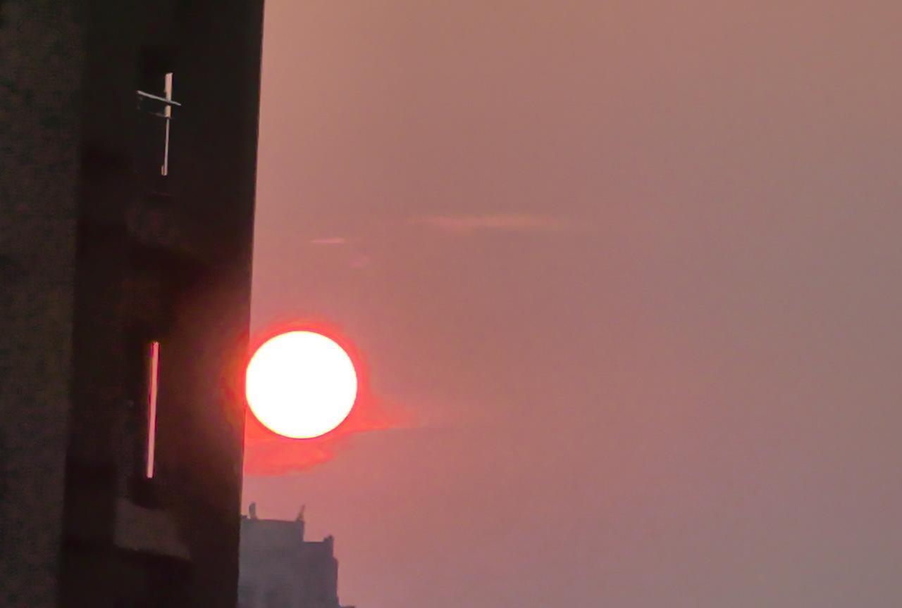 #晒图笔记大赛#今天的夕阳，今晚的月亮。