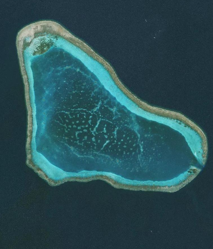 不要再说给黄岩岛填岛了，这是不现实的，我们只能守，黄岩岛周围，出了泻湖范围，水深