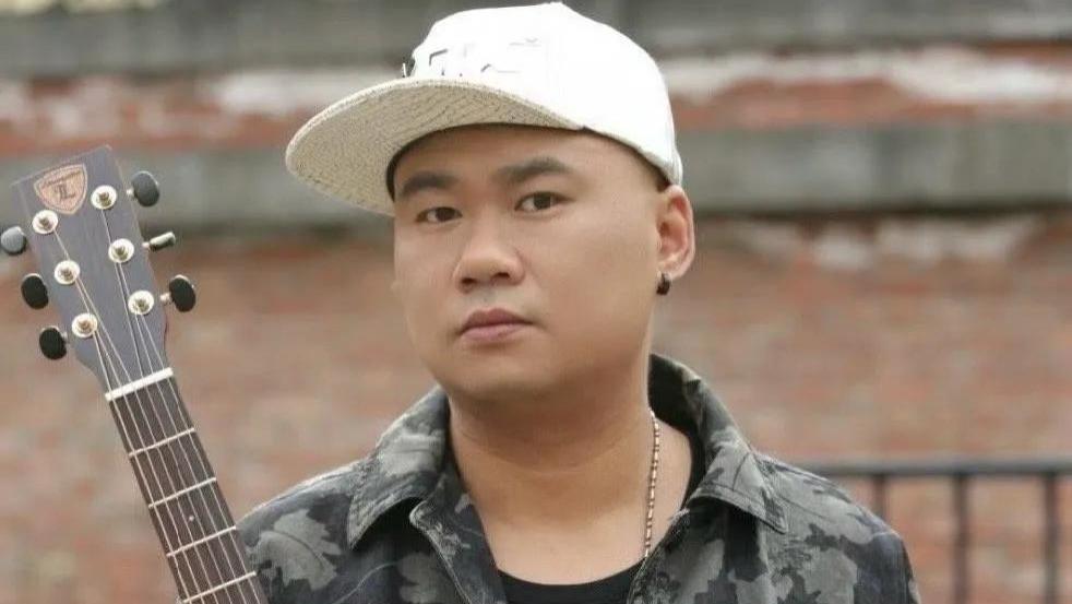 44岁歌手苟伟去世，一首跟张杰合唱的《北斗星的爱》成绝唱？