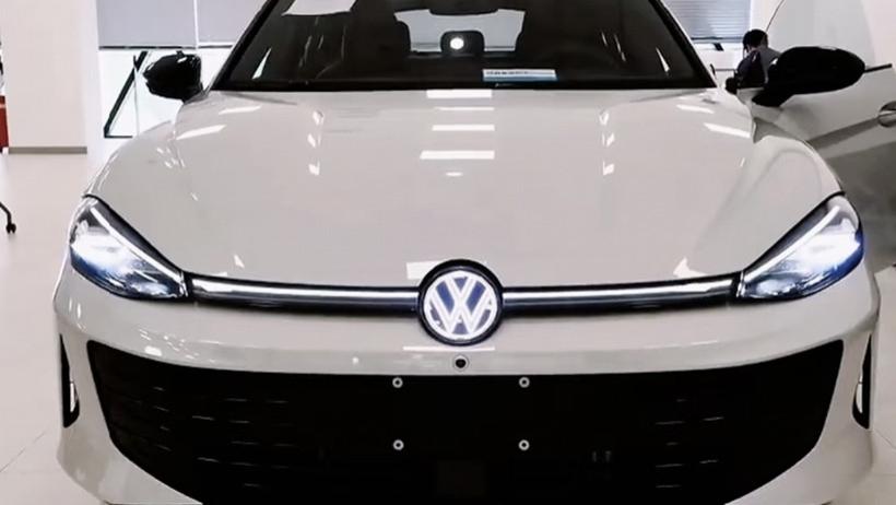 新款大众凌渡L GTS现身，造型酷炫，搭载高尔夫GTI同款2.0T发动机