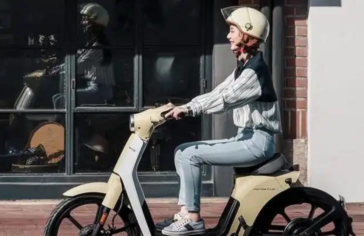 为何发达国家的人很少骑电动车？不夸张的说，你只要敢停在外面，几分钟就能给你顺走！