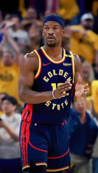 提问，巴特勒都这么猛了，那乔丹来打现在的nba，是不是降维打击？
巴特勒很牛逼，