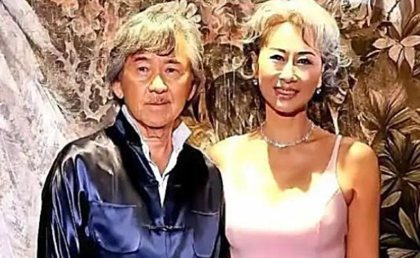 林子祥叶倩文的 “奇葩” 婚姻：住打通双钥匙房各走各门，却能默契递麦、为蛋挞皮欢呼
