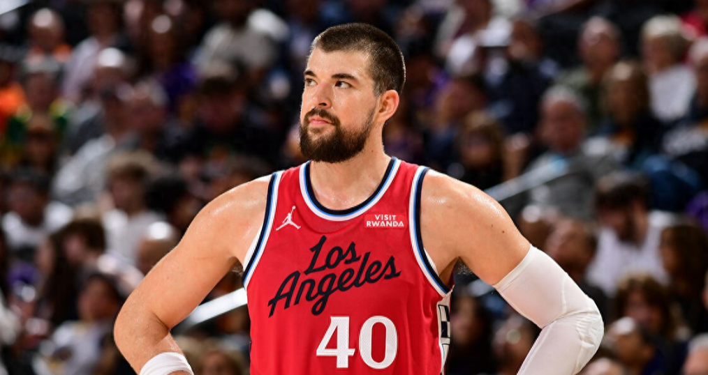 NBA常规赛，太阳115-102快船。
快船中锋祖巴茨赛后接受了媒体采访，他说道